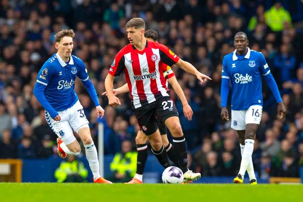 因为市场压 因为市场压