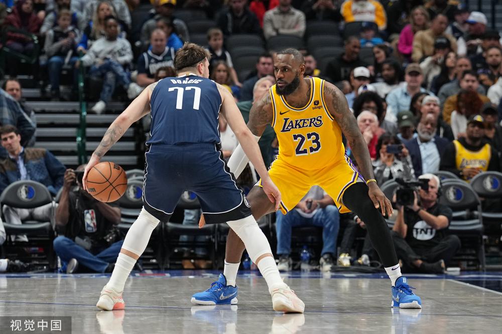 胡明轩上场比赛仅靠罚球得2分，今日半场14分&4记三分.