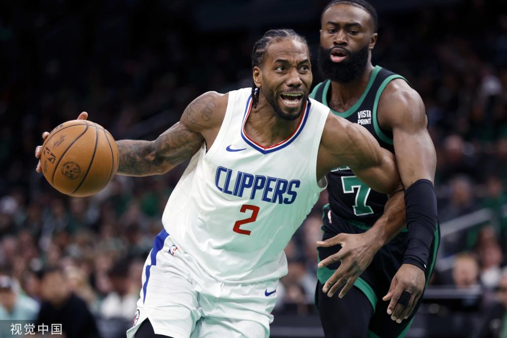 被绊了一下 被绊了一下